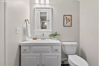 2311 NE Regents Dr, Portland, OR 97212 - Photo 31