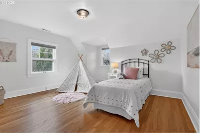 2311 NE Regents Dr, Portland, OR 97212 - Photo 37