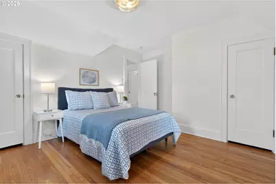 2311 NE Regents Dr, Portland, OR 97212 - Photo 33