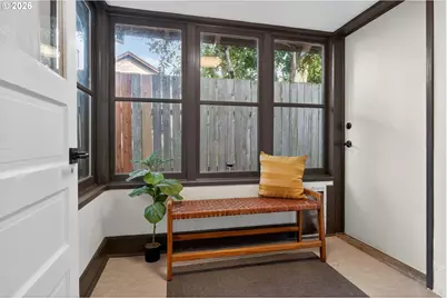 2311 NE Regents Dr, Portland, OR 97212 - Photo 39