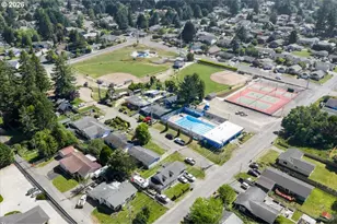 807 N 2nd St, Brookings, OR 97415 - Photo 33