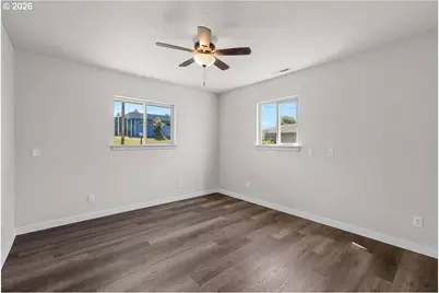 807 N 2nd St, Brookings, OR 97415 - Photo 13