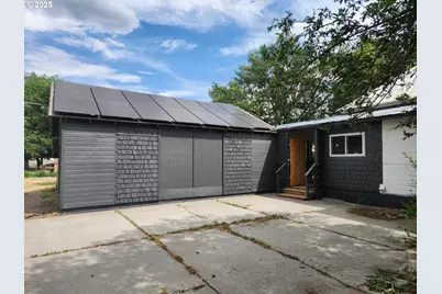 82 NW 3rd St, Ontario, OR 97914 - Photo 3