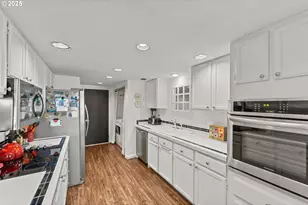 3300 NE 29th St, Gresham, OR 97030 - Photo 9