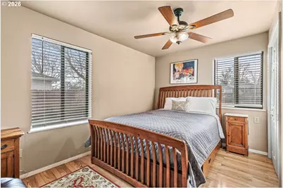 925 Winchester Ave, Medford, OR 97501 - Photo 27