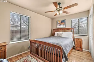 925 Winchester Ave, Medford, OR 97501 - Photo 27