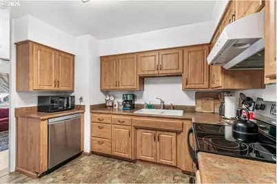 925 Winchester Ave, Medford, OR 97501 - Photo 15