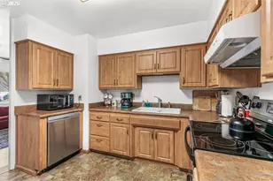 925 Winchester Ave, Medford, OR 97501 - Photo 15