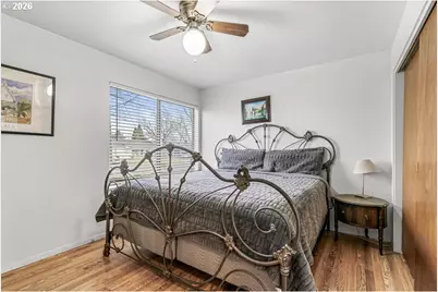 925 Winchester Ave, Medford, OR 97501 - Photo 23