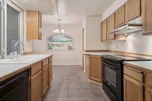 14834 SW 109th Ave, Tigard, OR 97224 - Photo 11