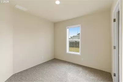 601 Helton St, Castle Rock, WA 98611 - Photo 33