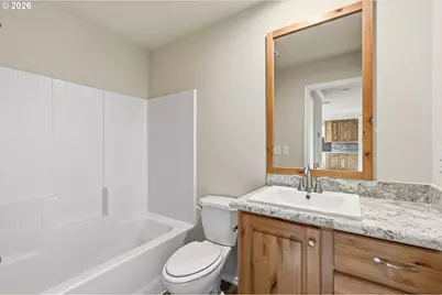 601 Helton St, Castle Rock, WA 98611 - Photo 31