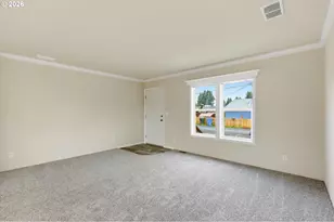 601 Helton St, Castle Rock, WA 98611 - Photo 5