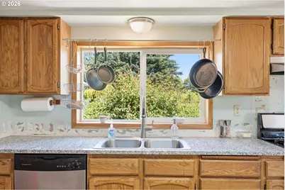 1109 Country Club Rd, Hood River, OR 97031 - Photo 13