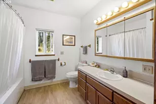 1109 Country Club Rd, Hood River, OR 97031 - Photo 27