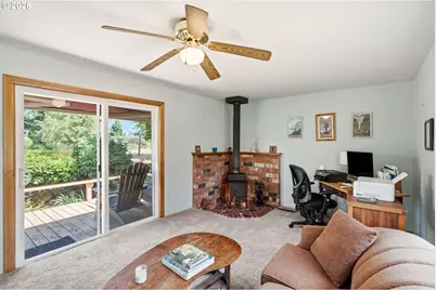 1109 Country Club Rd, Hood River, OR 97031 - Photo 17