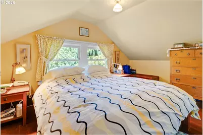 811 SW 58th Ave, Portland, OR 97221 - Photo 27