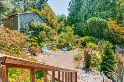 811 SW 58th Ave, Portland, OR 97221 - Photo 37