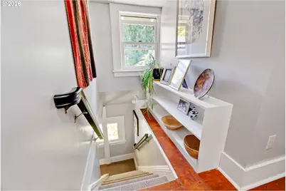 811 SW 58th Ave, Portland, OR 97221 - Photo 19