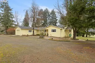 674 Youngs Ln, Roseburg, OR 97471 - Photo 37