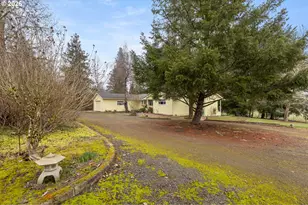 674 Youngs Ln, Roseburg, OR 97471 - Photo 41