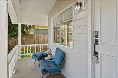 1039 N 4th Ave, Stayton, OR 97383 - Photo 3