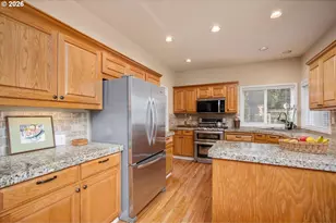 17460 SW 108th Pl, Tualatin, OR 97062 - Photo 11