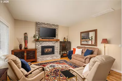 17460 SW 108th Pl, Tualatin, OR 97062 - Photo 15