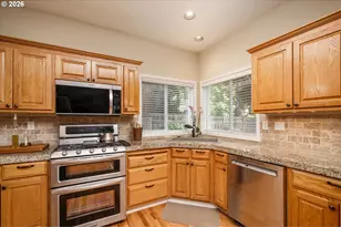 17460 SW 108th Pl, Tualatin, OR 97062 - Photo 9