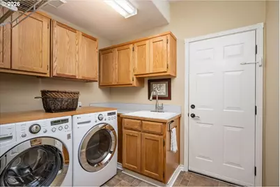17460 SW 108th Pl, Tualatin, OR 97062 - Photo 19