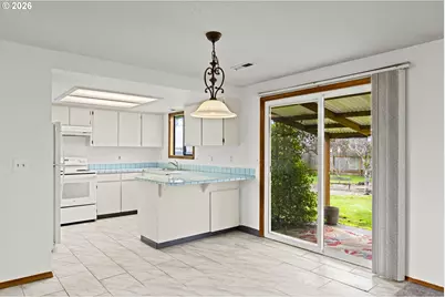 2120 S Dogwood St, Cornelius, OR 97113 - Photo 9