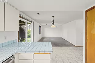 2120 S Dogwood St, Cornelius, OR 97113 - Photo 13