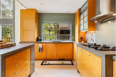 2608 SW Fairmount Blvd, Portland, OR 97239 - Photo 11