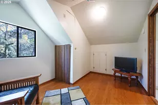2867 Timberline Dr, Eugene, OR 97405 - Photo 37