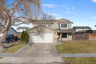 639 E Browning Ave, Hermiston, OR 97838 - Photo 1