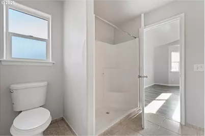 639 E Browning Ave, Hermiston, OR 97838 - Photo 7