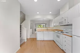 13700 SW Scholls Ferry Rd, Beaverton, OR 97007 - Photo 21