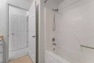 13700 SW Scholls Ferry Rd, Beaverton, OR 97007 - Photo 31