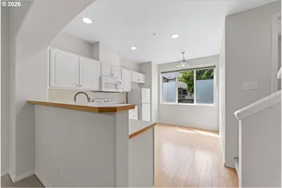 13700 SW Scholls Ferry Rd #103, Beaverton, OR 97007 - Photo 17