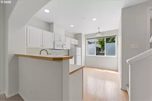 13700 SW Scholls Ferry Rd, Beaverton, OR 97007 - Photo 17