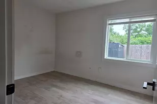 5711 SE 123rd Ave, Portland, OR 97236 - Photo 9