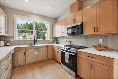 8898 SW Serenity Ter, Beaverton, OR 97007 - Photo 5