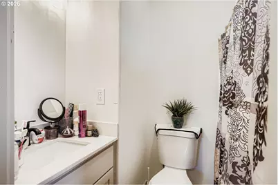 1215 Del Sol Ct, Woodburn, OR 97071 - Photo 15