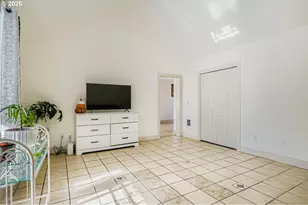 1215 del Sol Ct, Woodburn, OR 97071 - Photo 5