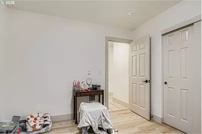 1215 Del Sol Ct, Woodburn, OR 97071 - Photo 17