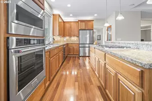 1627 NW 35th Cir, Camas, WA 98607 - Photo 7