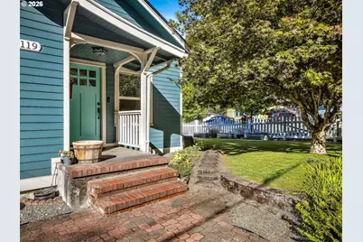 1119 5th St, Oregon City, OR 97045 - Photo 5
