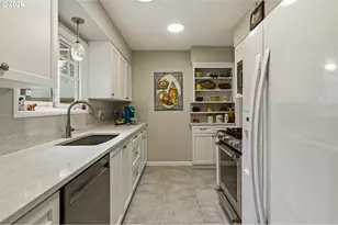 3629 SE Brooklyn St, Portland, OR 97202 - Photo 13