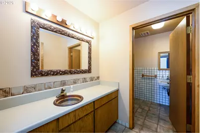 1488 Red Hill Rd, Oakland, OR 97462 - Photo 15