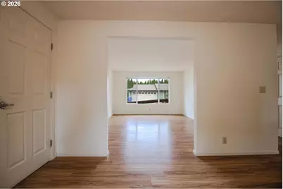 304 Boone Rd SE, Salem, OR 97306 - Photo 9